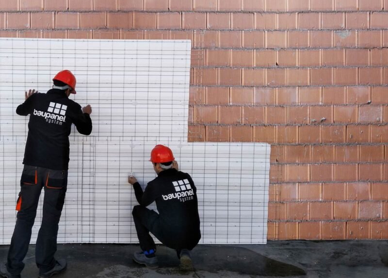 Colocación de sate sobre termoarcila con bausatei