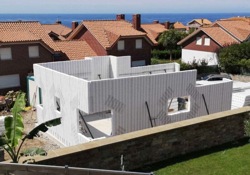 Constructora en Faro de Ajo, Cantabria.