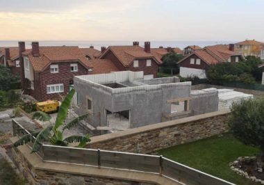 Constructora en Faro de Ajo, Cantabria.