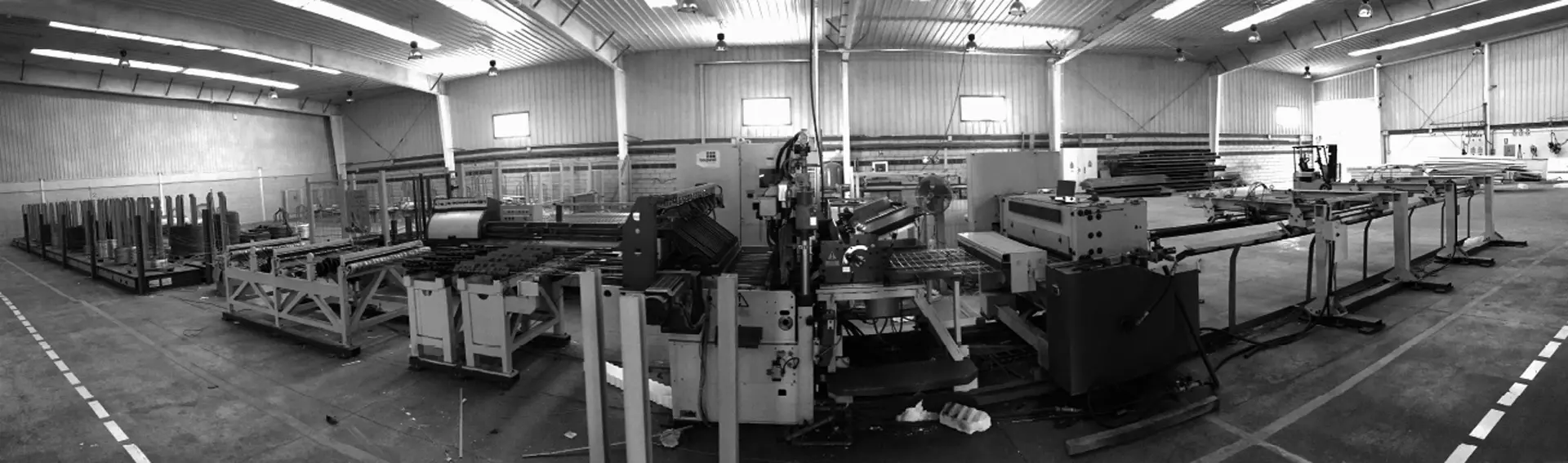 Maquinaria para la fabricación de paneles baupanel system